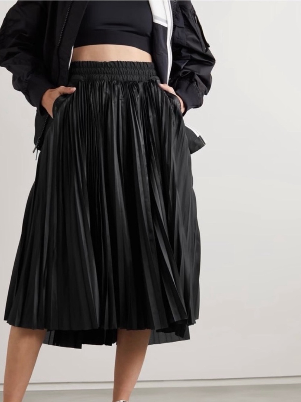 🆕 Nike X Sacai Pleated Full Skirt